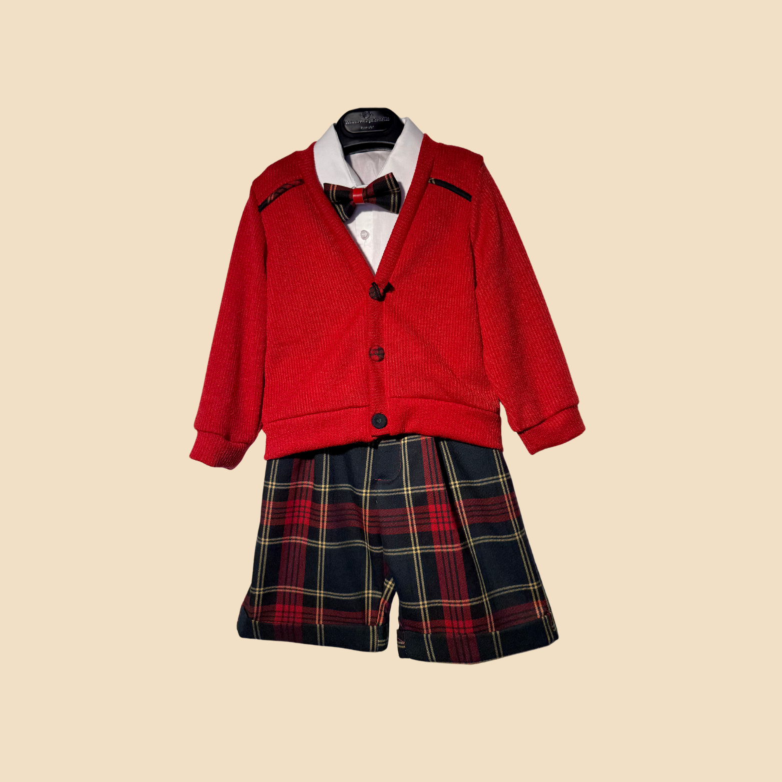 Completo elegante rosso e tartan