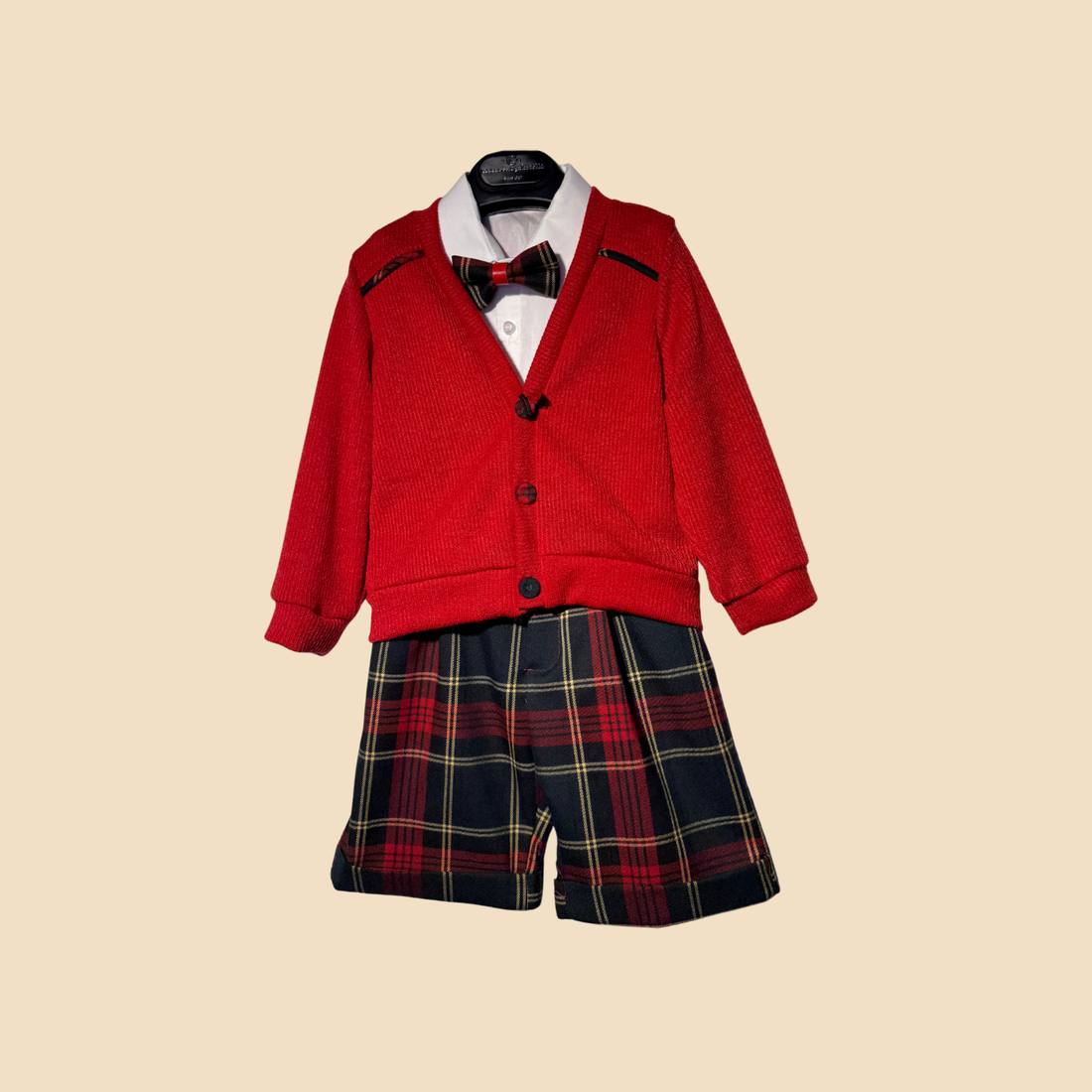 Completo elegante rosso e tartan