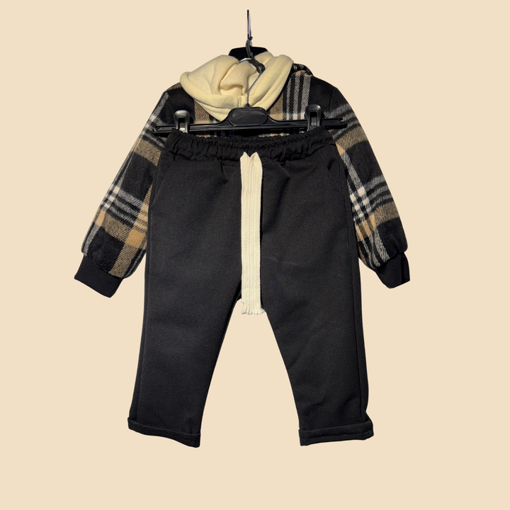 Completo neonato scozzese beige e nero